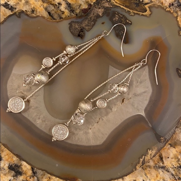 Vintage Jewelry - Vintage Shimmery silver cascade earrings GUC 3.25”
